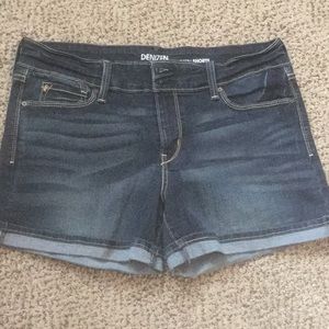 Denizen from Levi’s Jean shorts
